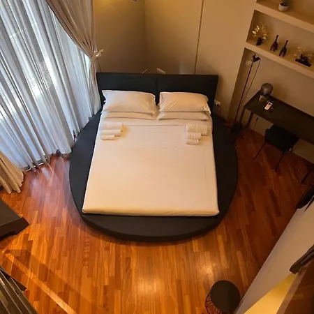 Guest house Duomo Housing Le *
