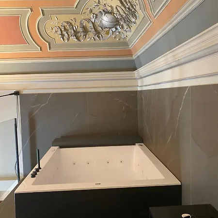 Duomo Housing Le 게스트하우스 *