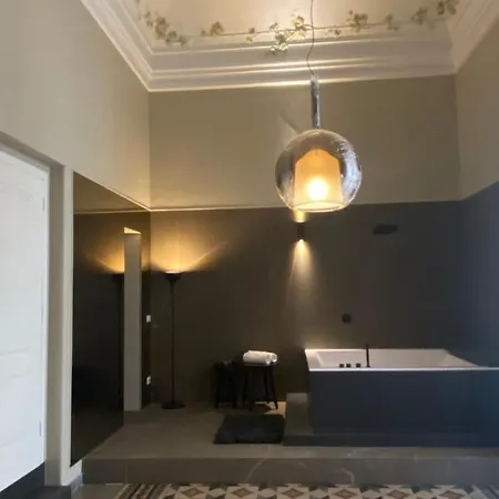 Πανσιόν Duomo Housing Le