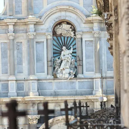 Duomo Housing Le Πανσιόν Κατάνια