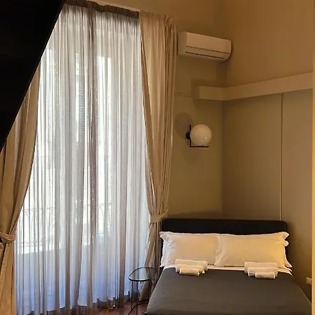 Πανσιόν Duomo Housing Le 4*