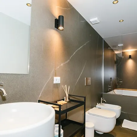Πανσιόν Duomo Housing Le 4*